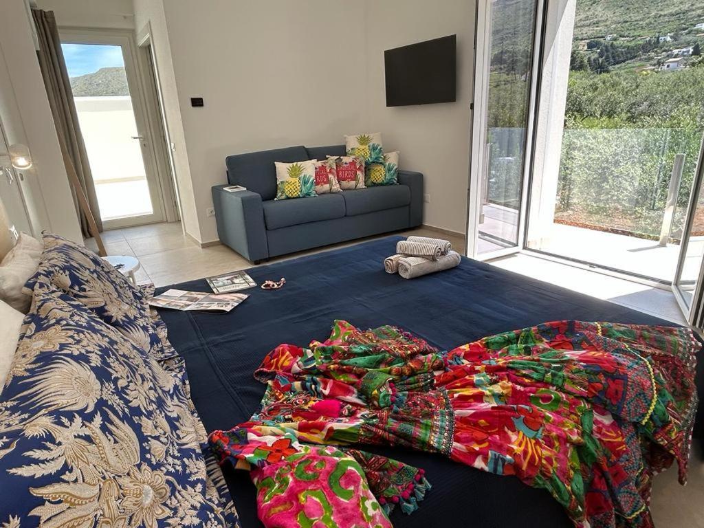 カステッランマーレ・デル・ゴルフォ Civetta Blu Bed & Breakfast エクステリア 写真