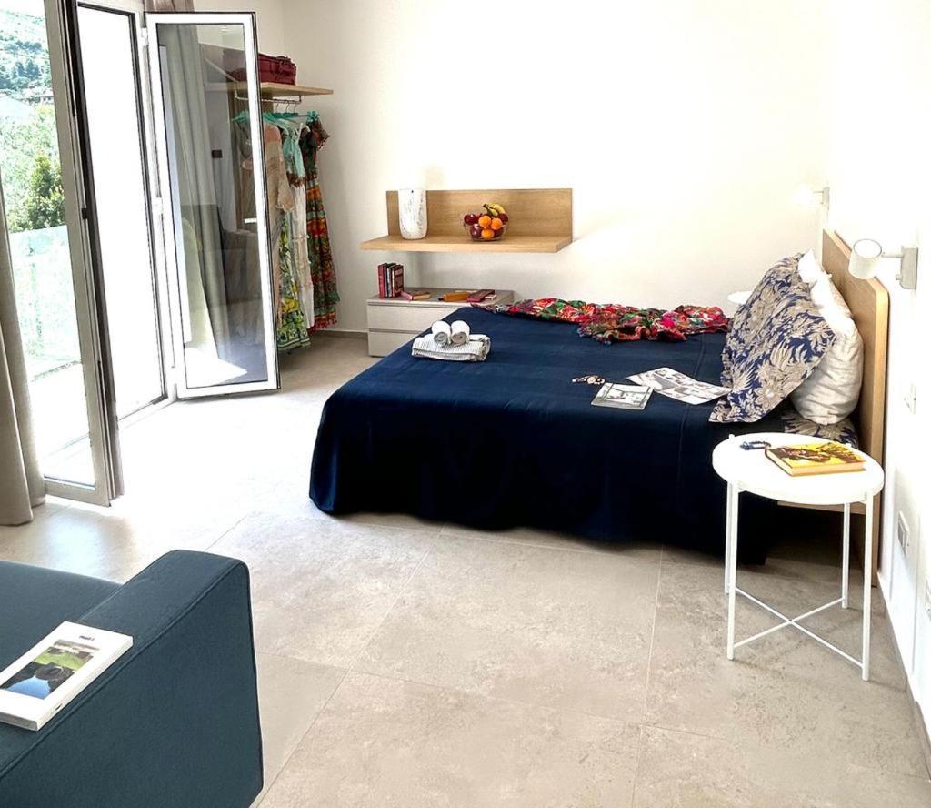 カステッランマーレ・デル・ゴルフォ Civetta Blu Bed & Breakfast エクステリア 写真